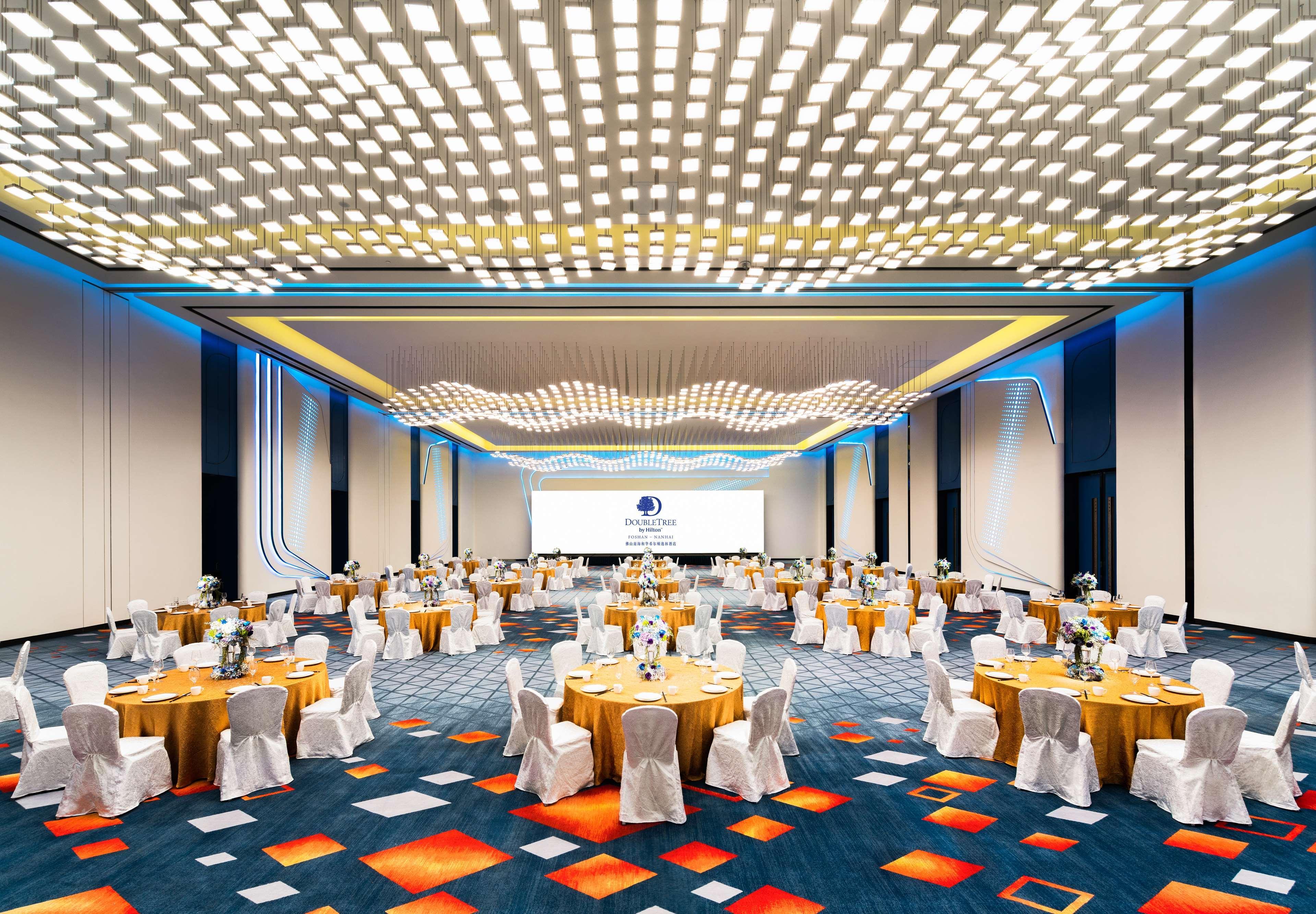 Doubletree By Hilton Foshan Nanhai-Free Canton Fair Shuttle Bus Bagian luar foto